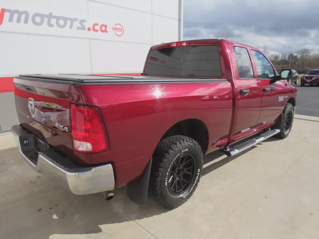 2018 RAM 1500 ST | Clean Title | No Accidents | Safety Certified | 4WD | Alloy Rims | Running Boards | Tonneau Cover | Cruise Contol | Photo