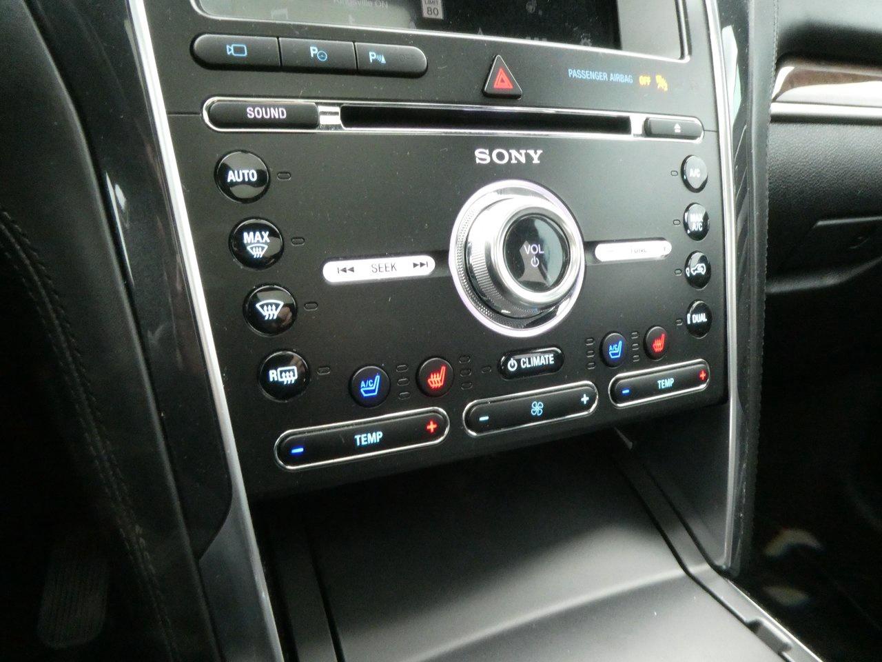 2018 Ford Explorer Platinum | Heated Seats | Backup Cam | Nav | Photo