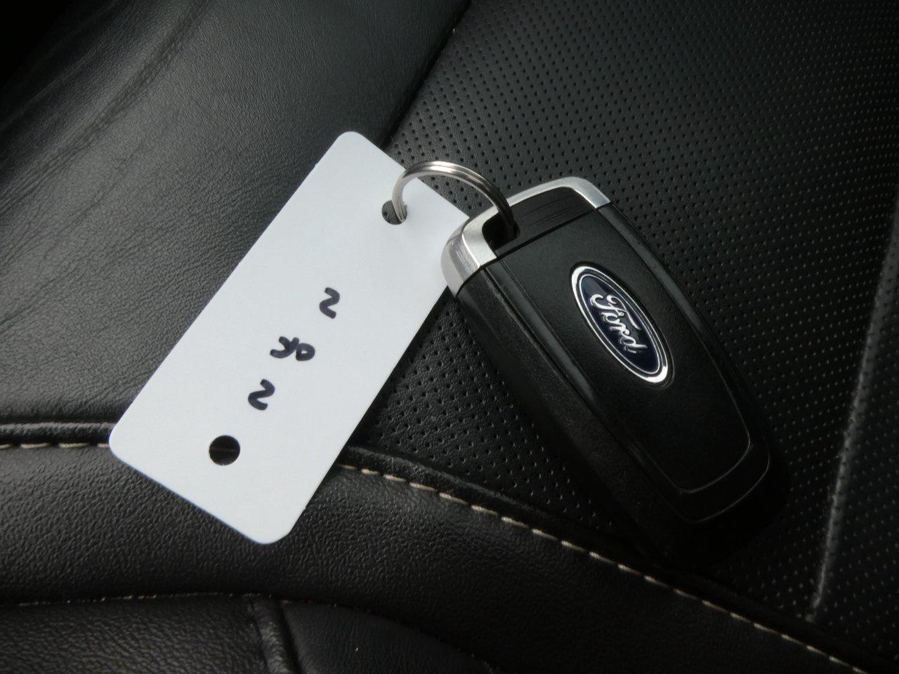 2018 Ford Explorer Platinum | Heated Seats | Backup Cam | Nav | Photo