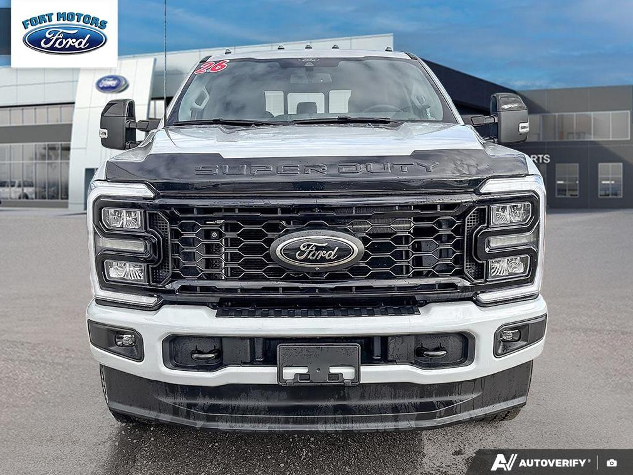 2026 Ford SuperDuty F-350® Lariat® Photo1