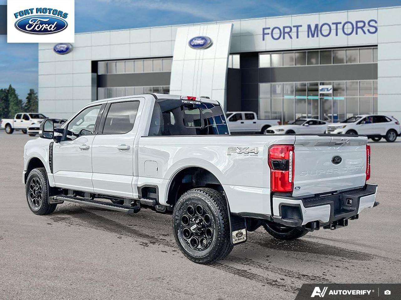 2026 Ford SuperDuty F-350® Lariat® Photo3