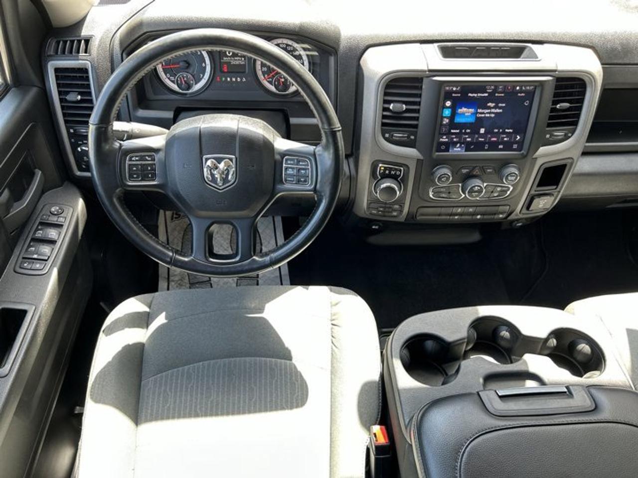 2023 RAM 1500 Classic Express Crew Cab 5'7 Box 4x4 | No accidents | Heated Steering Photo