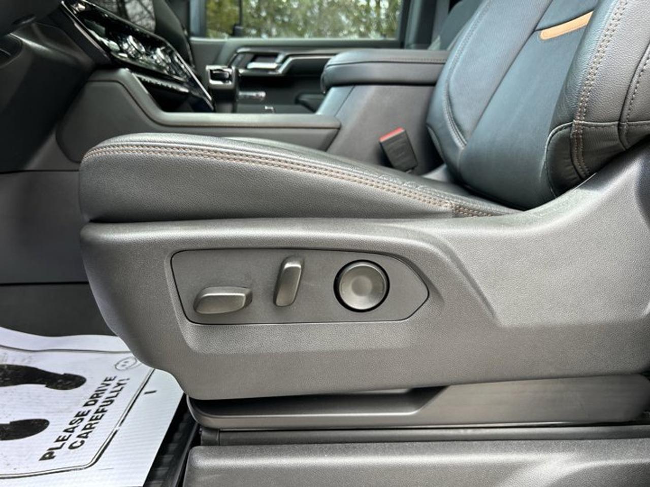 2024 GMC Sierra 1500 AT4 Crew Cab 4WD | One owner | No accidents | Ventilated Seats | 360 Camera Photo