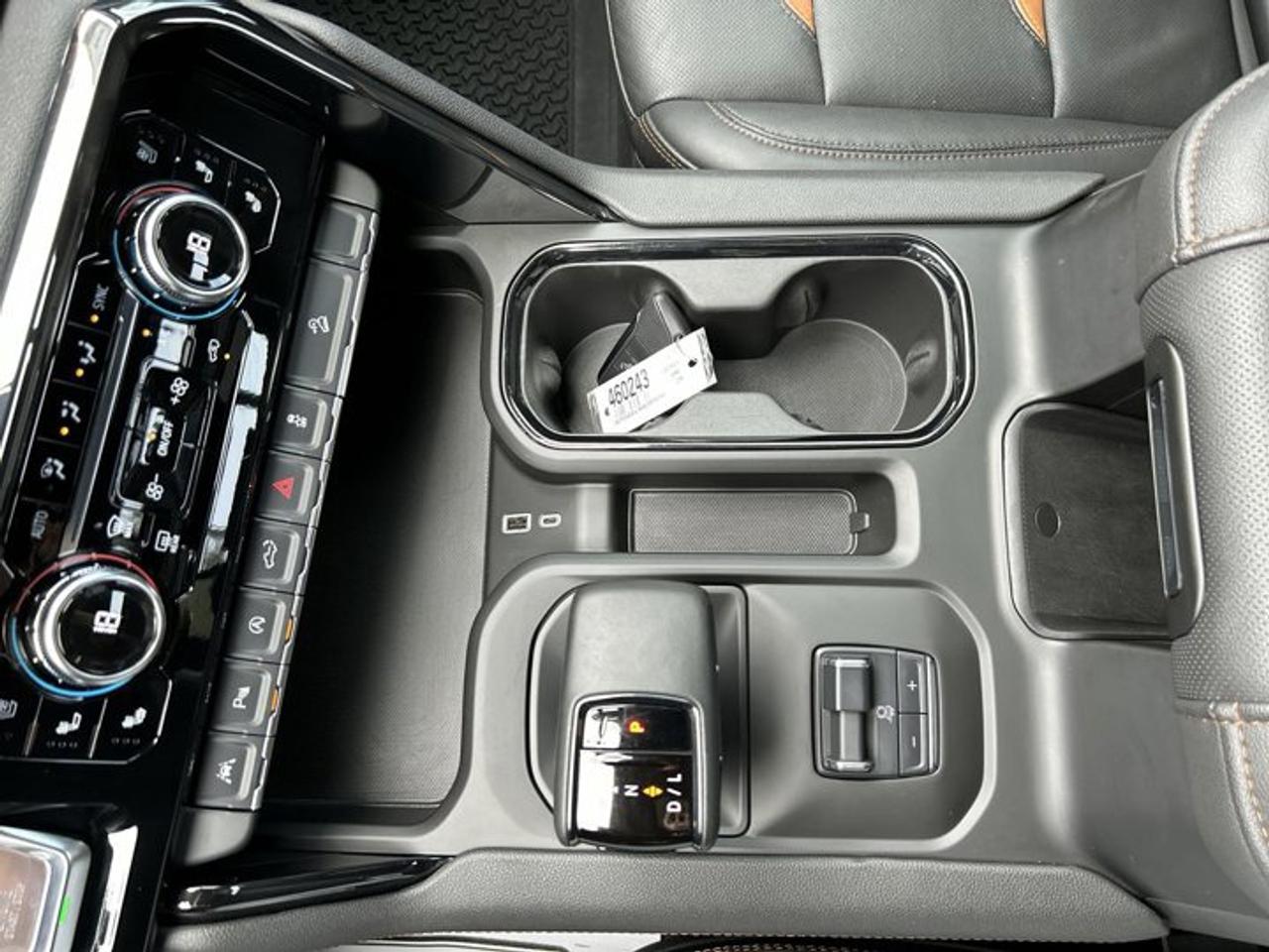 2024 GMC Sierra 1500 AT4 Crew Cab 4WD | One owner | No accidents | Ventilated Seats | 360 Camera Photo