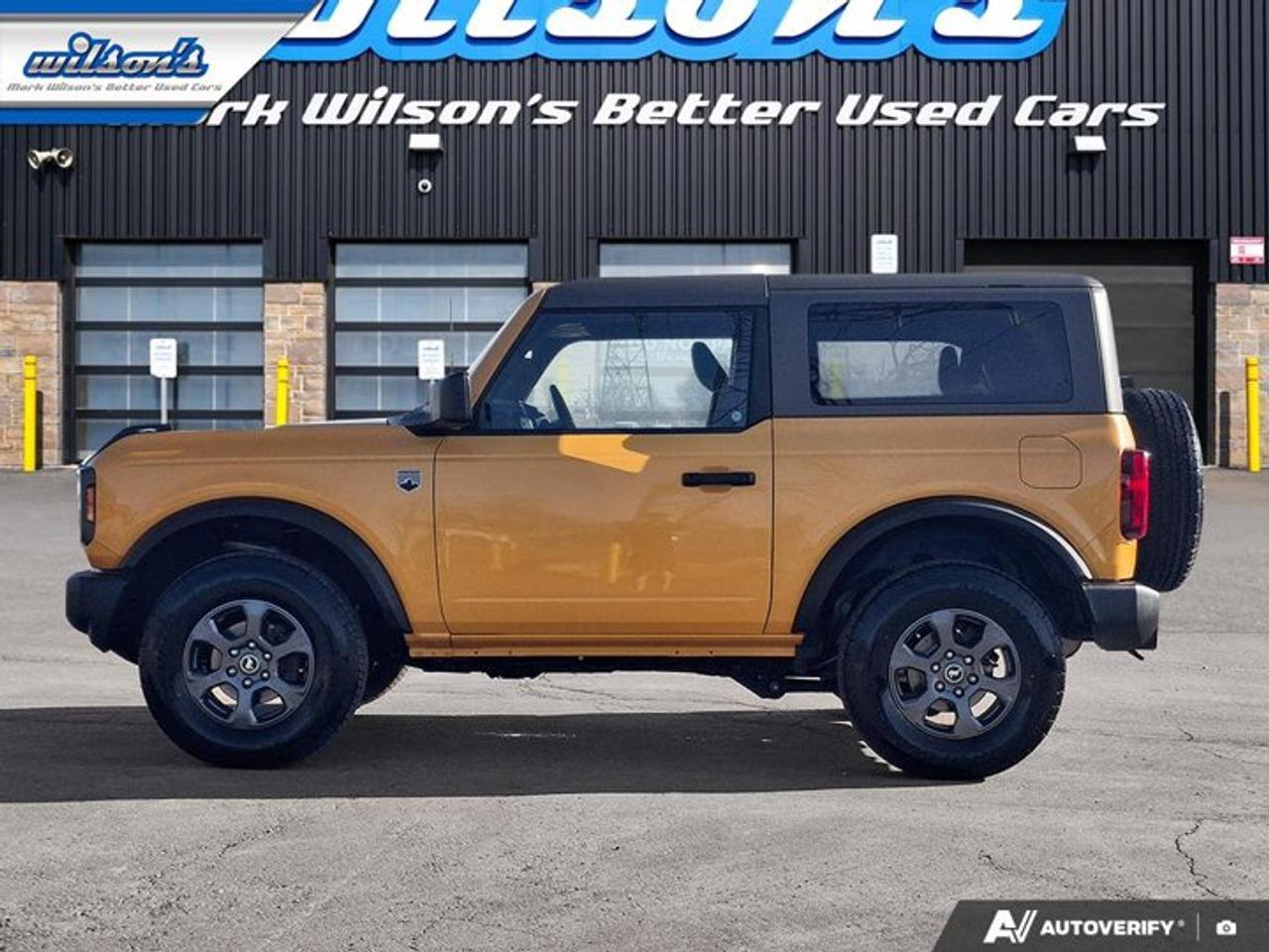 2022 Ford Bronco Big Bend 2-Dr 4X4 | Cyber Orange | Hard Top | Auto | CarPlay + Android | Rear Camera | and More ! Photo