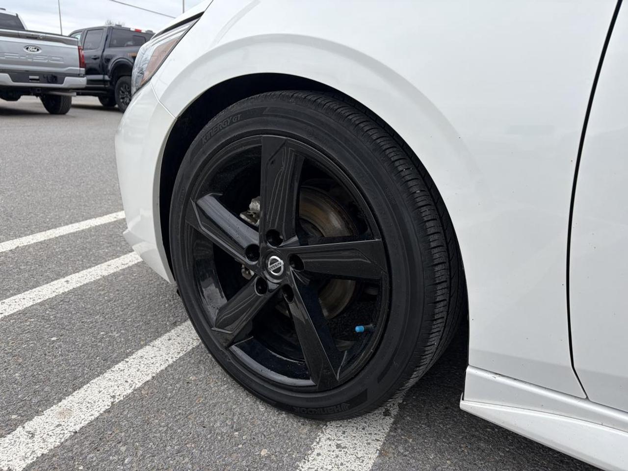 2022 Nissan Sentra SR Photo