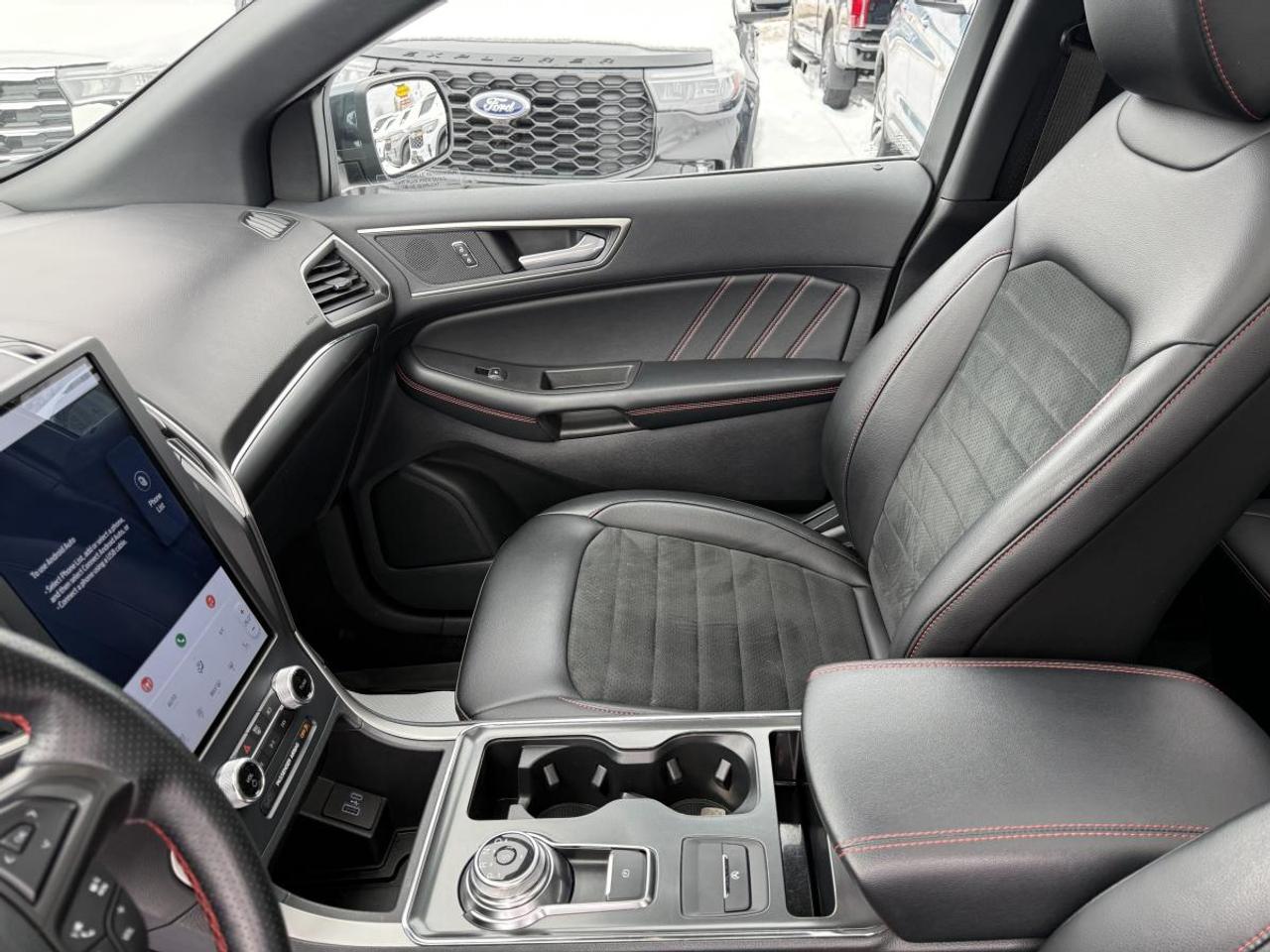 2022 Ford Edge ST Line AWD Photo