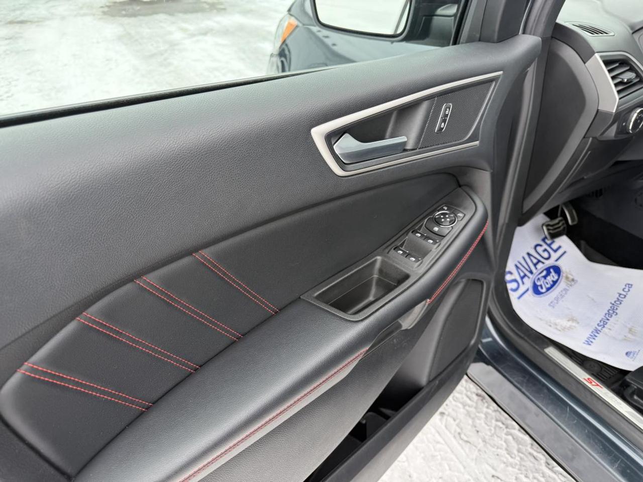 2022 Ford Edge ST Line AWD Photo