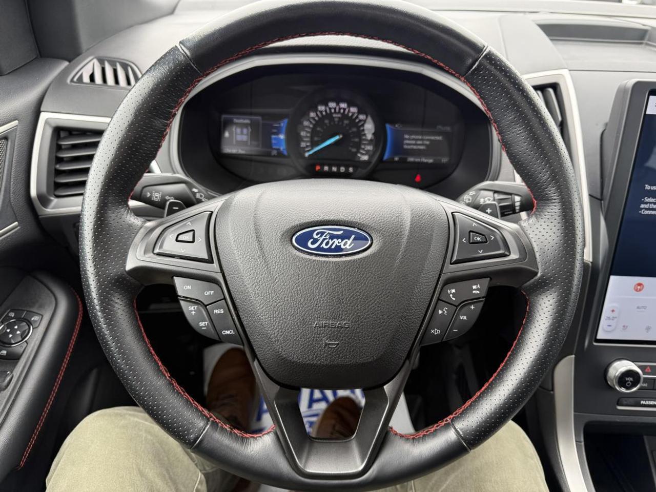 2022 Ford Edge ST Line AWD Photo