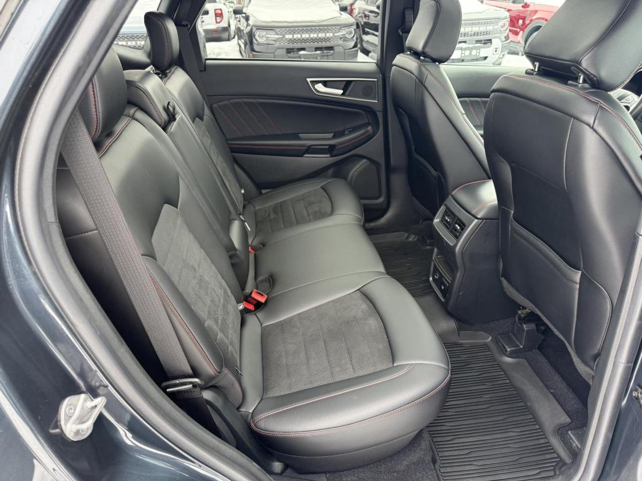 2022 Ford Edge ST Line AWD Photo