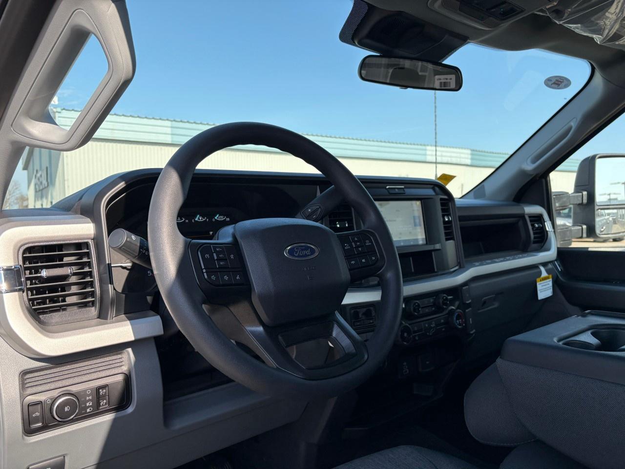 2026 Ford F-350 Super Duty DRW XL 4WD Crew Cab 8' Box Photo