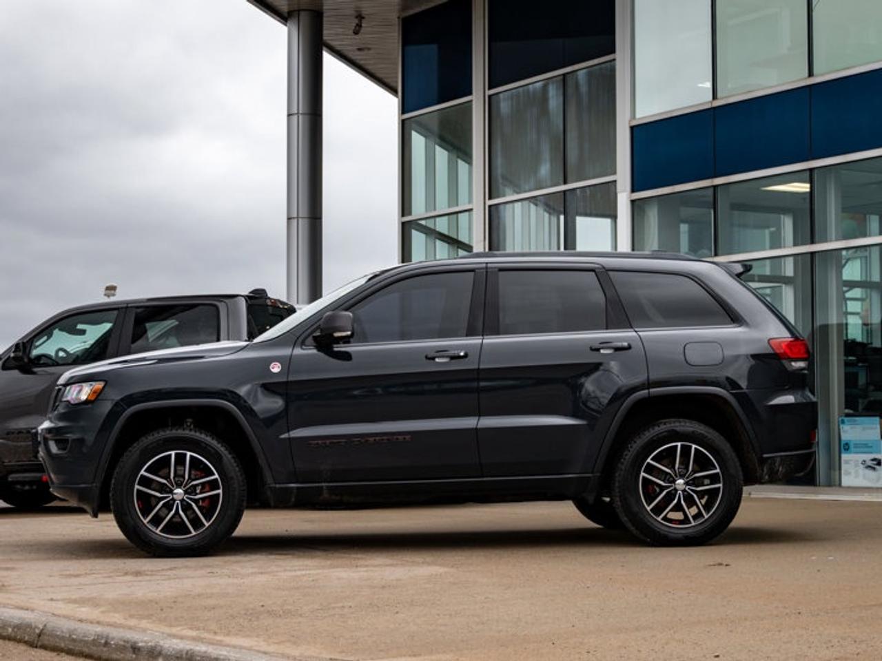 2018 Jeep Grand Cherokee Trailhawk Photo