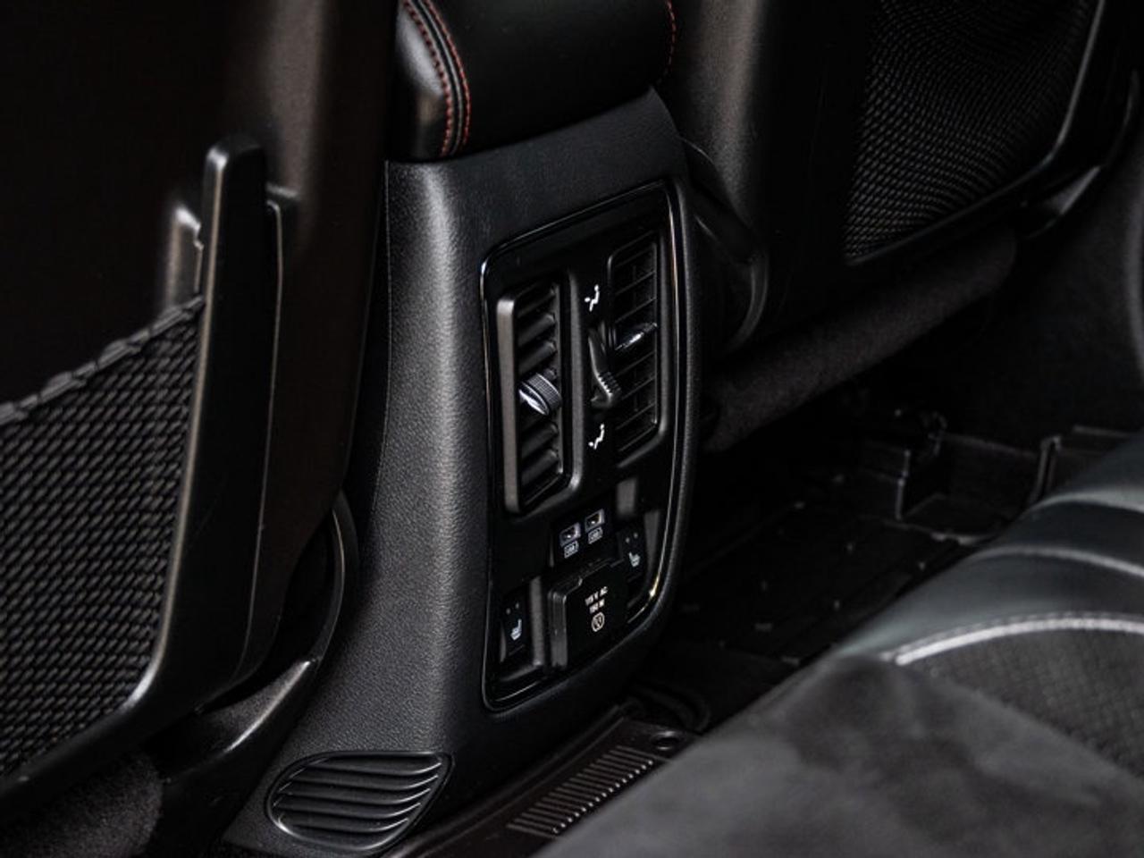 2018 Jeep Grand Cherokee Trailhawk Photo