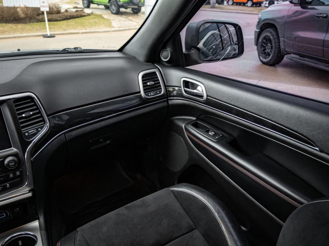 2018 Jeep Grand Cherokee Trailhawk Photo