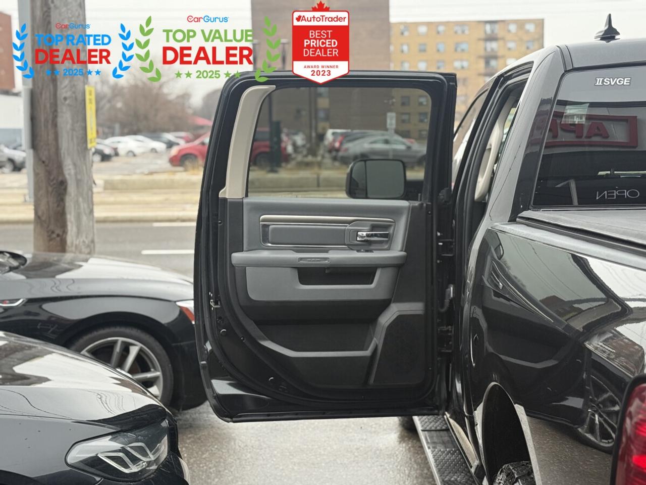 2018 RAM 1500 SLT | HEATED SEATS | BACK UP CAMERA Photo