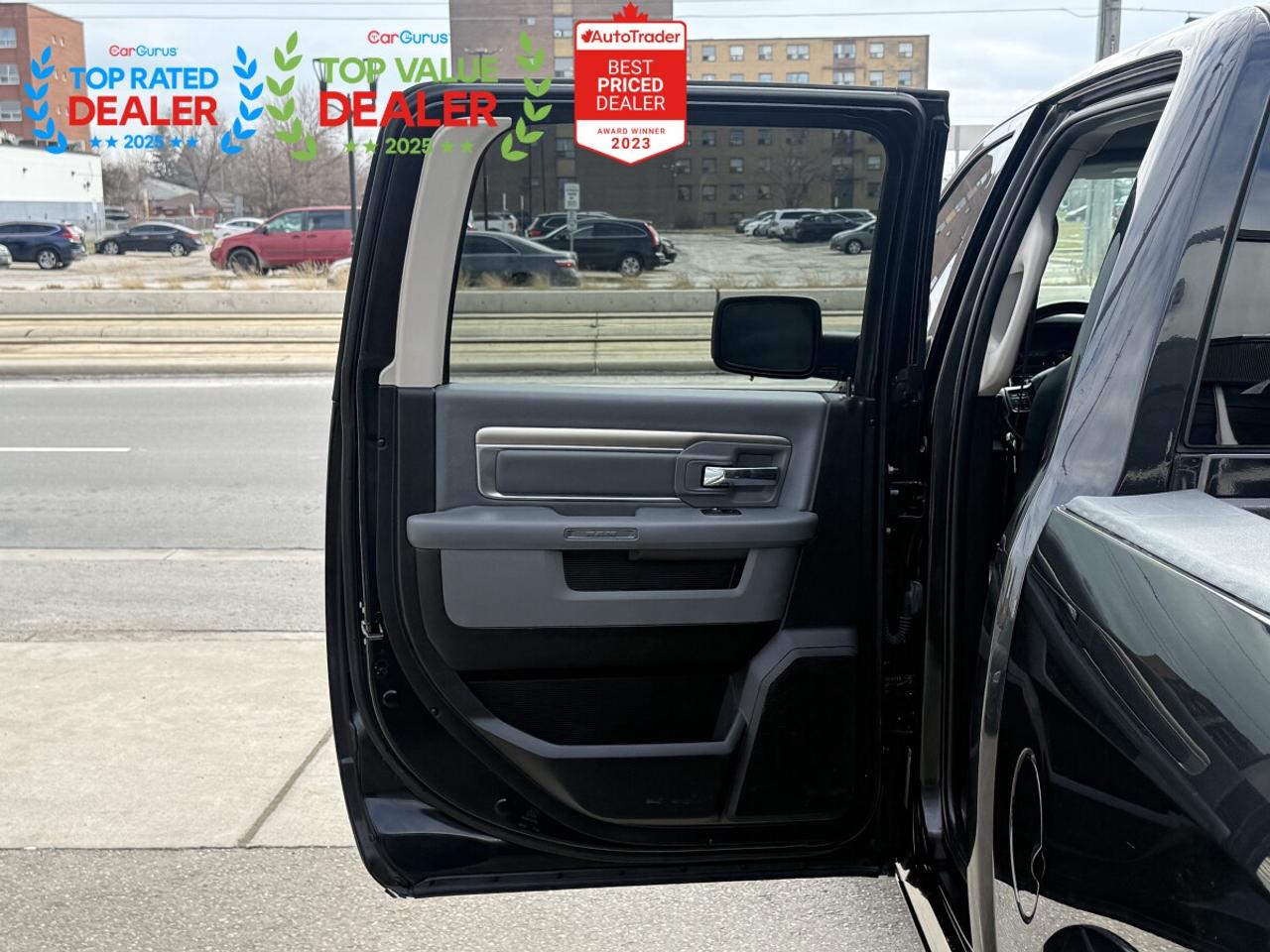 2018 RAM 1500 SLT | NAVI | BACK UP CAMERA | HEATED SEATS Photo