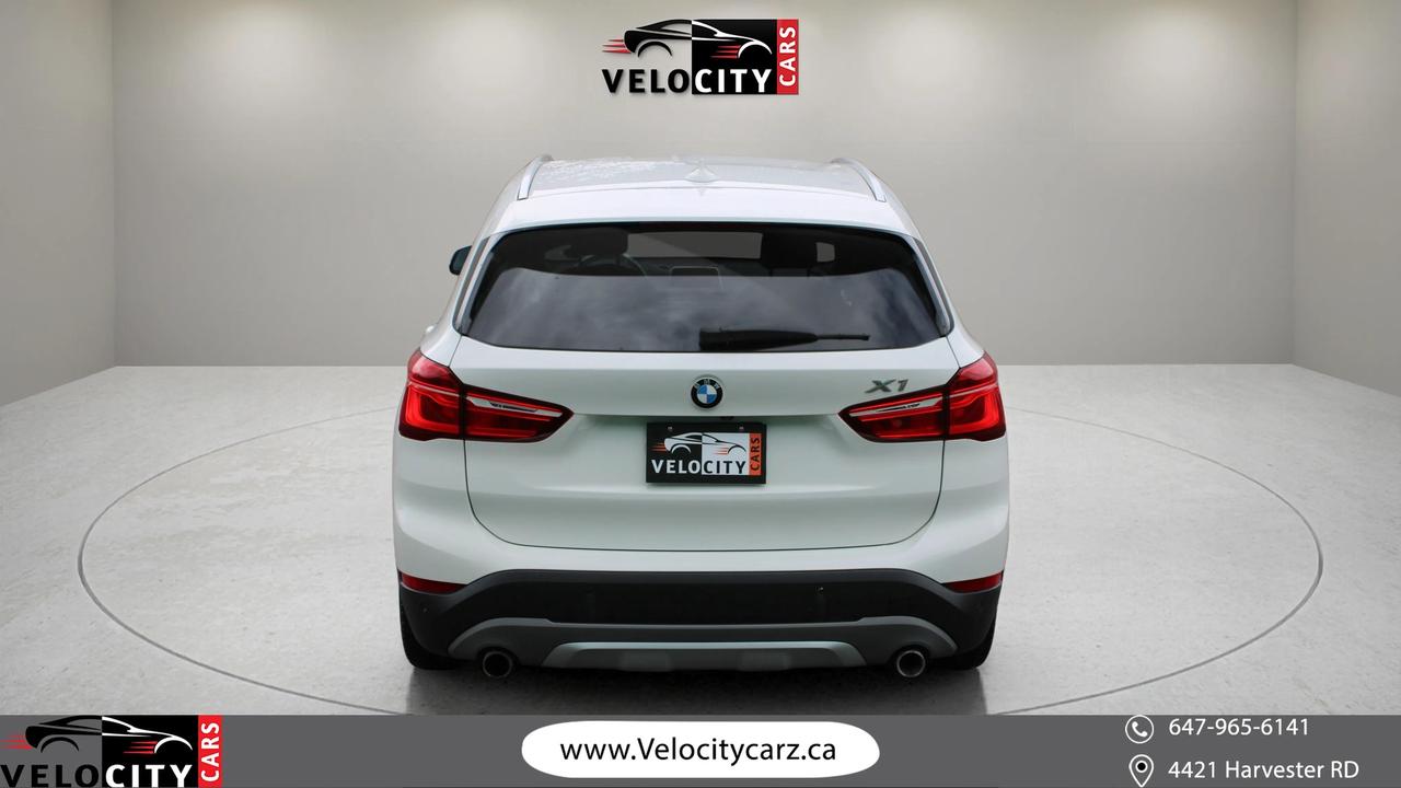 2016 BMW X1  Photo