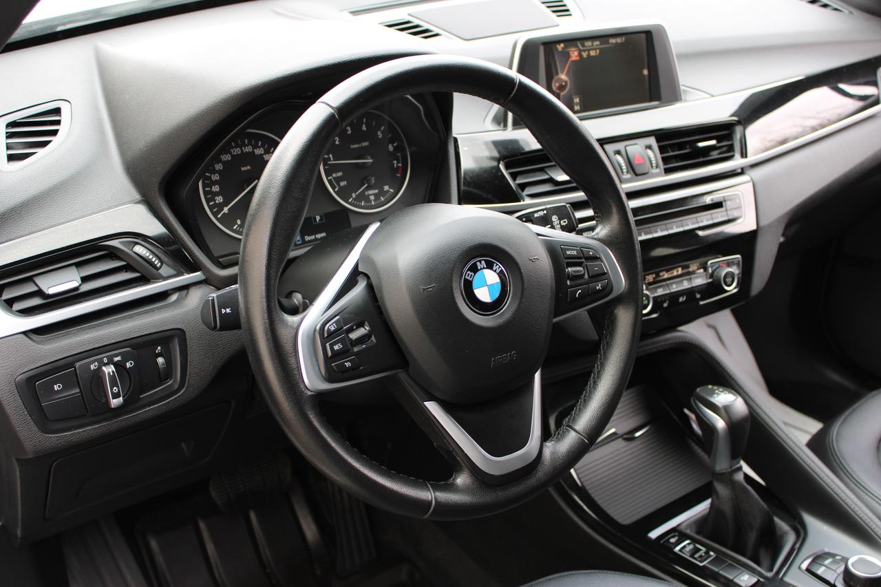2016 BMW X1  Photo
