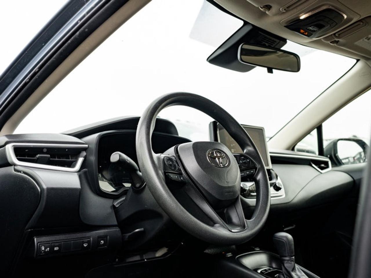 2023 Toyota Corolla Hybrid LE Photo