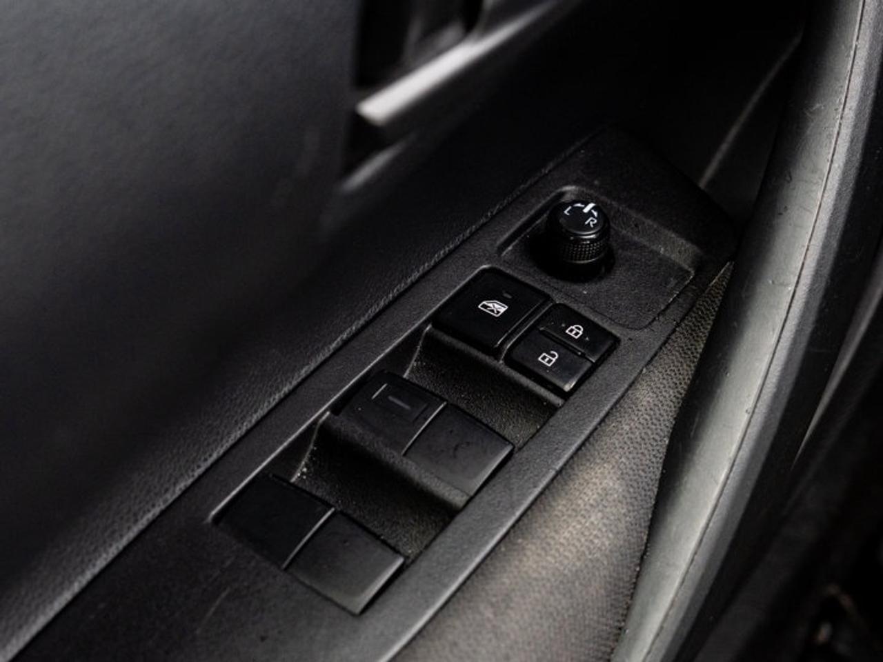 2023 Toyota Corolla Hybrid LE Photo