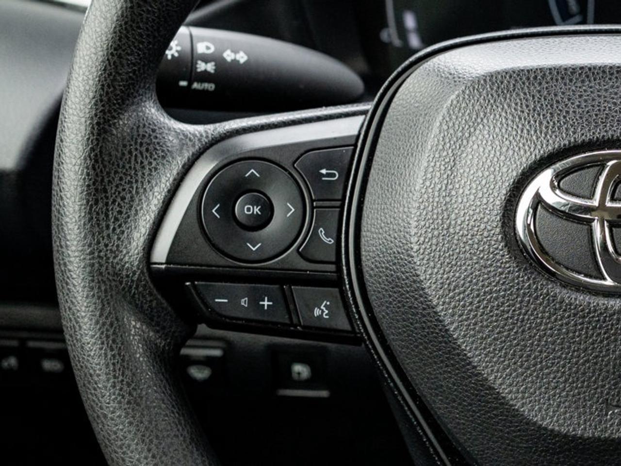 2023 Toyota Corolla Hybrid LE Photo