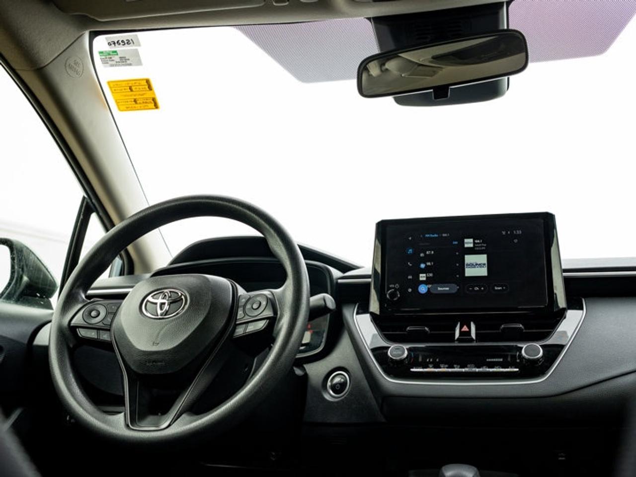 2023 Toyota Corolla Hybrid LE Photo