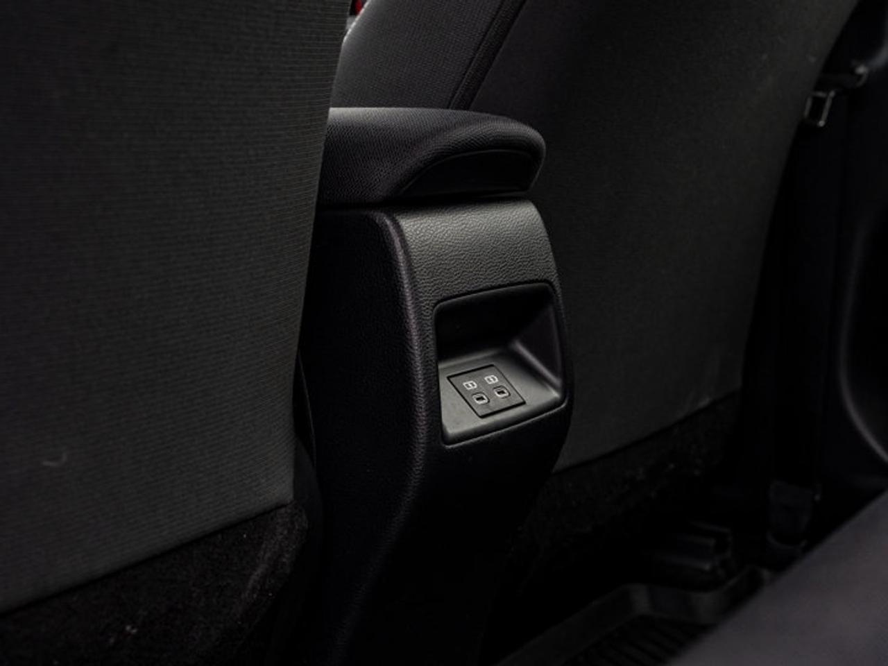 2023 Toyota Corolla Hybrid LE Photo
