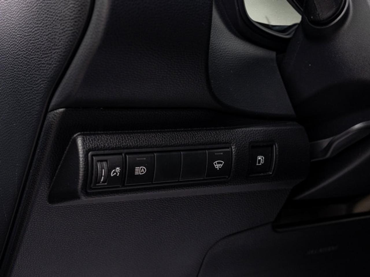 2023 Toyota Corolla Hybrid LE Photo