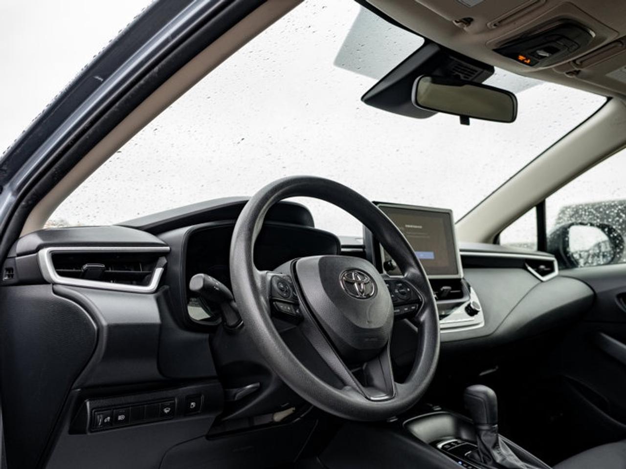 2023 Toyota Corolla Hybrid LE Photo