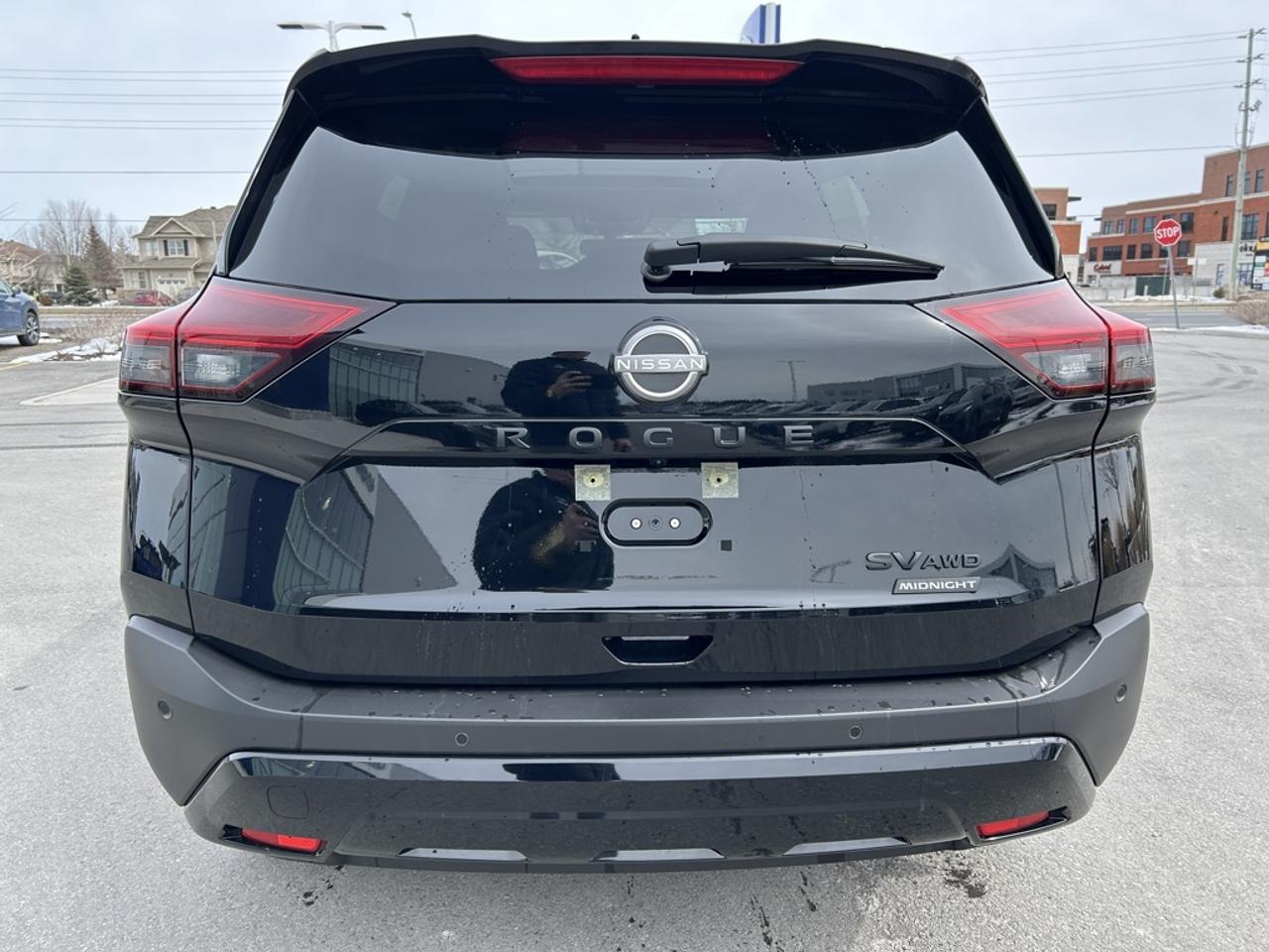 2023 Nissan Rogue SV Photo