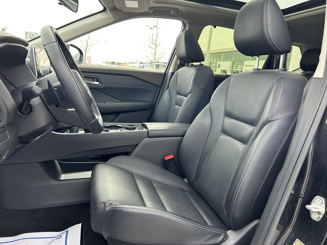 2023 Nissan Rogue SV Photo