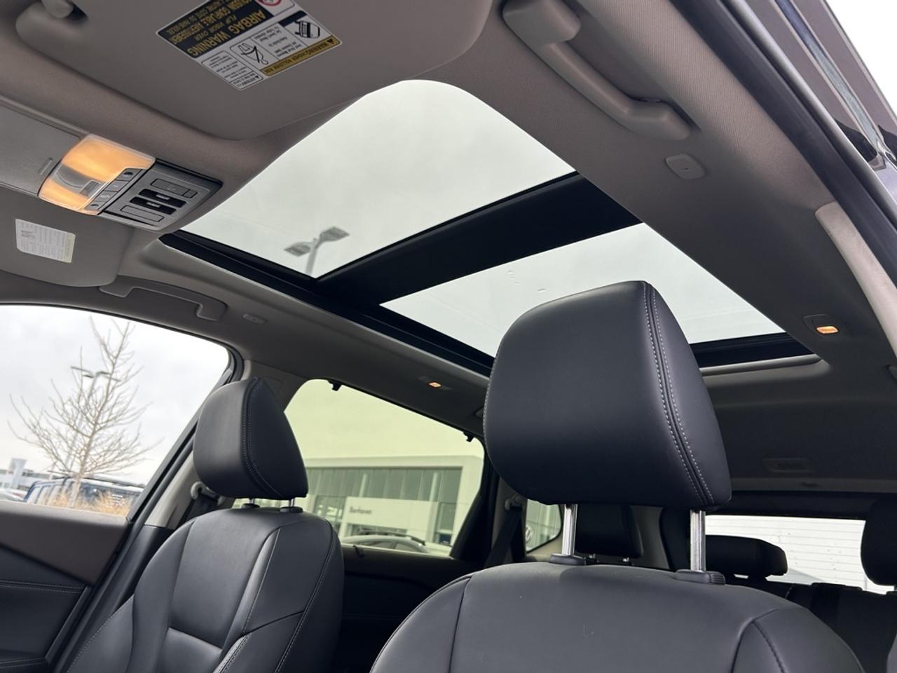 2023 Nissan Rogue SV Photo