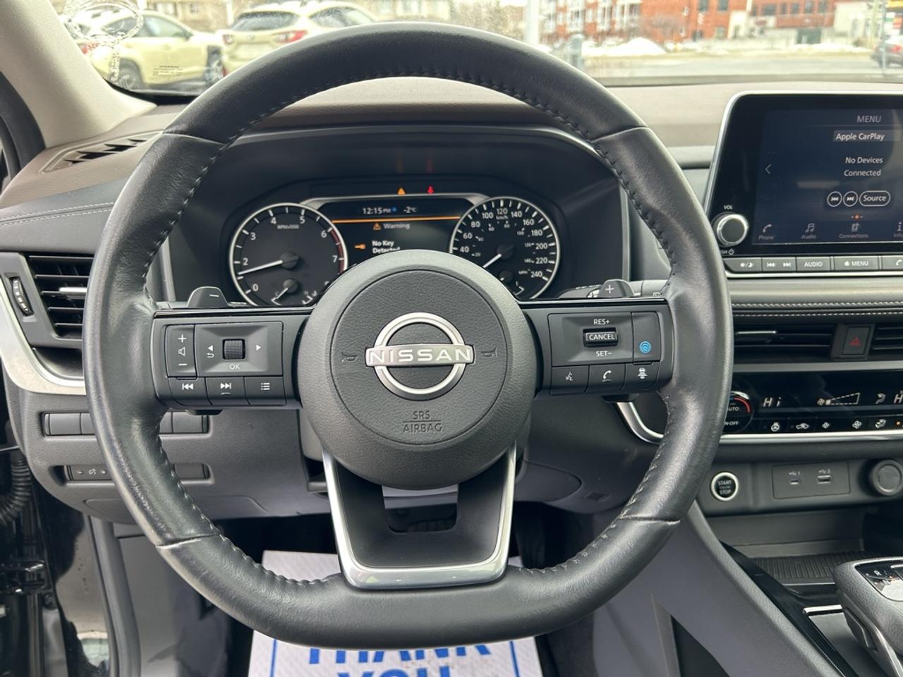 2023 Nissan Rogue SV Photo