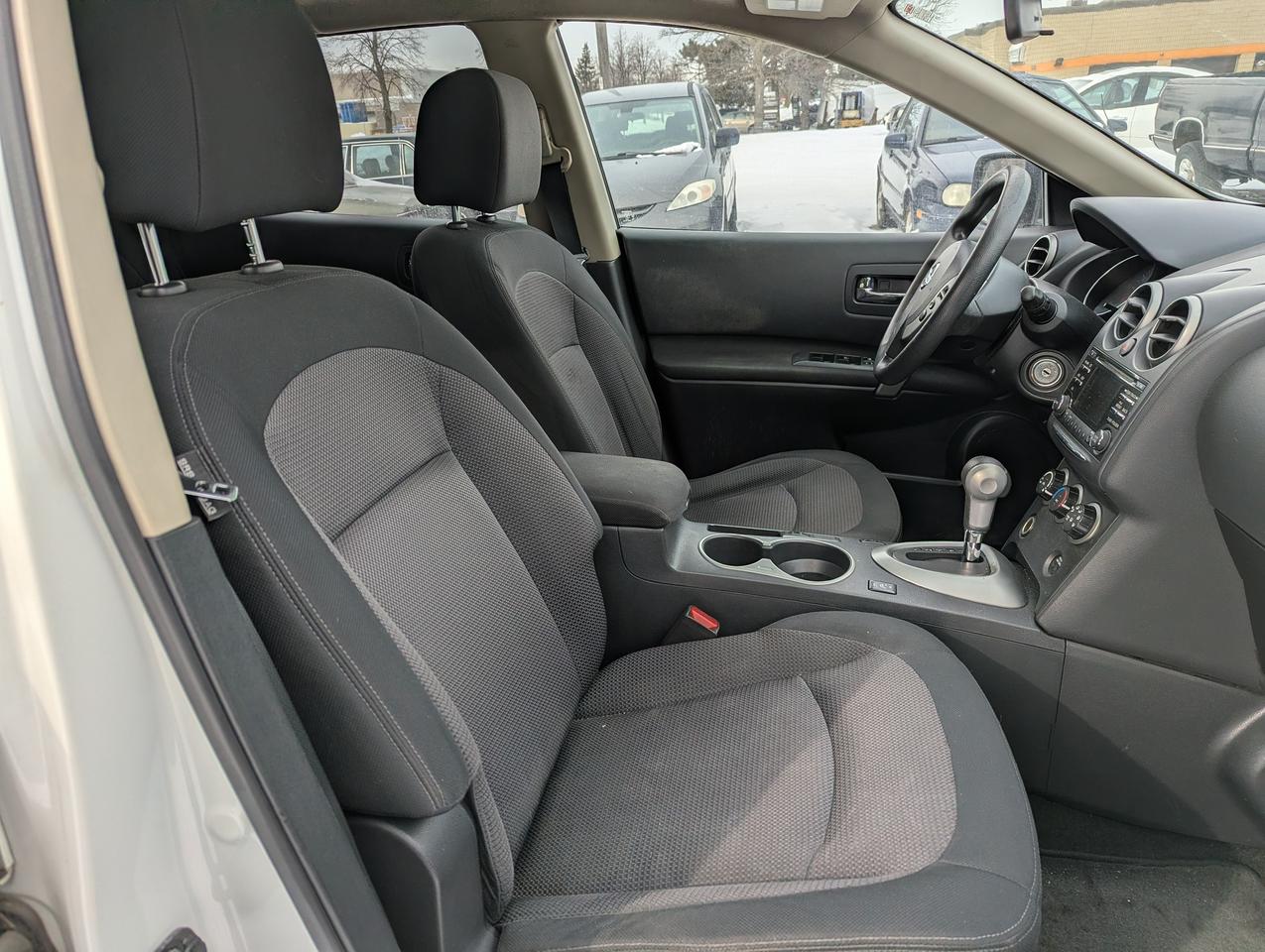 2012 Nissan Rogue "4X4 SUV SPORT" certified + FREE 6M warranty Photo4