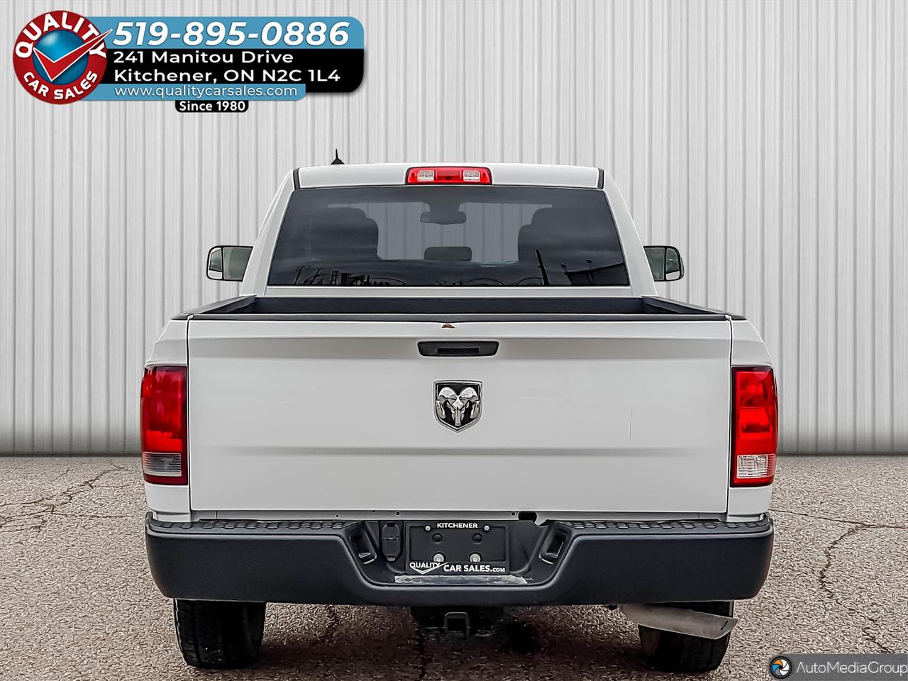 2022 RAM 1500 Classic Tradesman Quad Cab Photo4