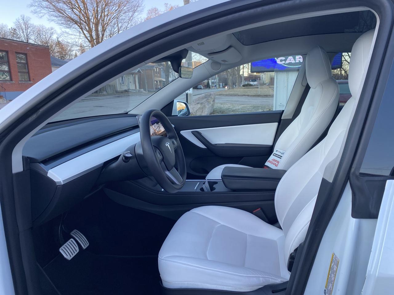 2022 Tesla Model Y PERFORMANCE Photo