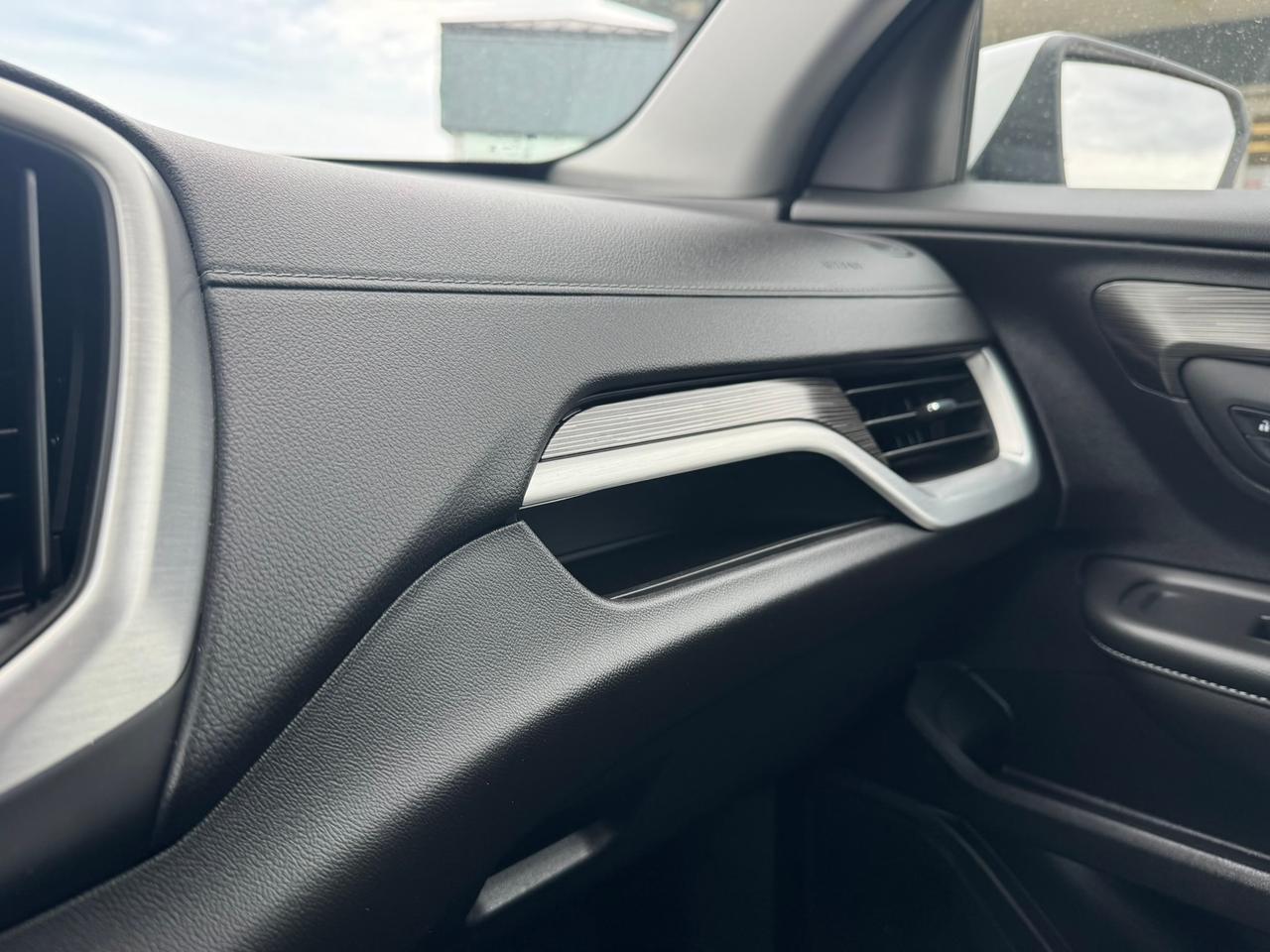 2024 GMC Terrain SLE Photo