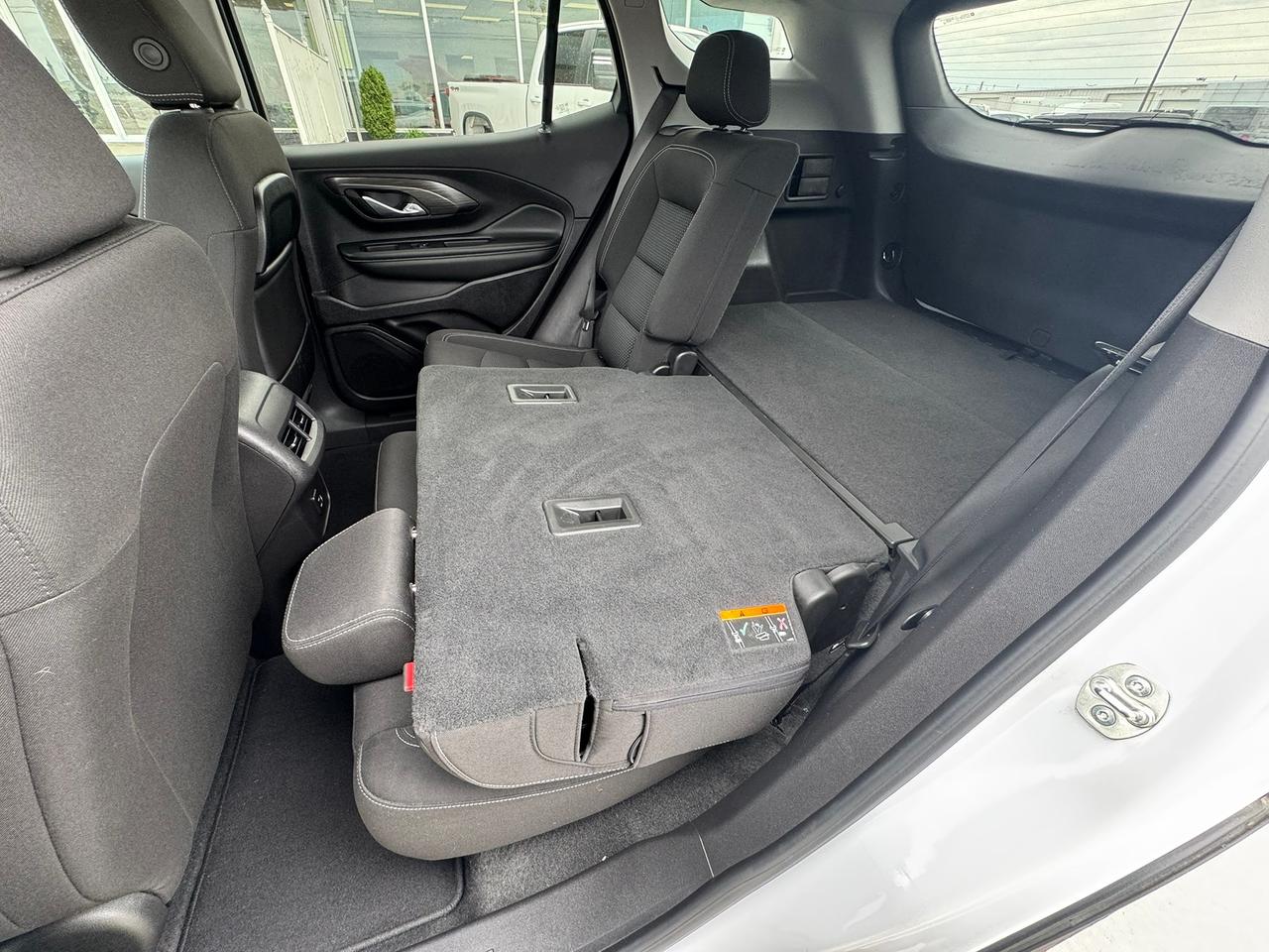 2024 GMC Terrain SLE Photo