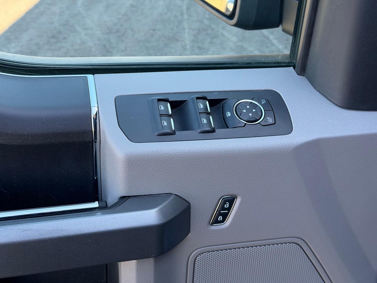 2015 Ford F-150 XLT SuperCab **EXCELLENT SERVICE HISTORY** Photo