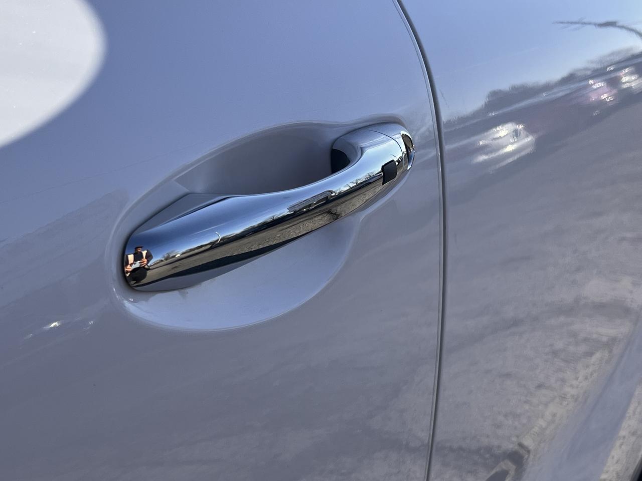 2017 Kia Sorento AWD 4dr SX V6 7-Seater Photo