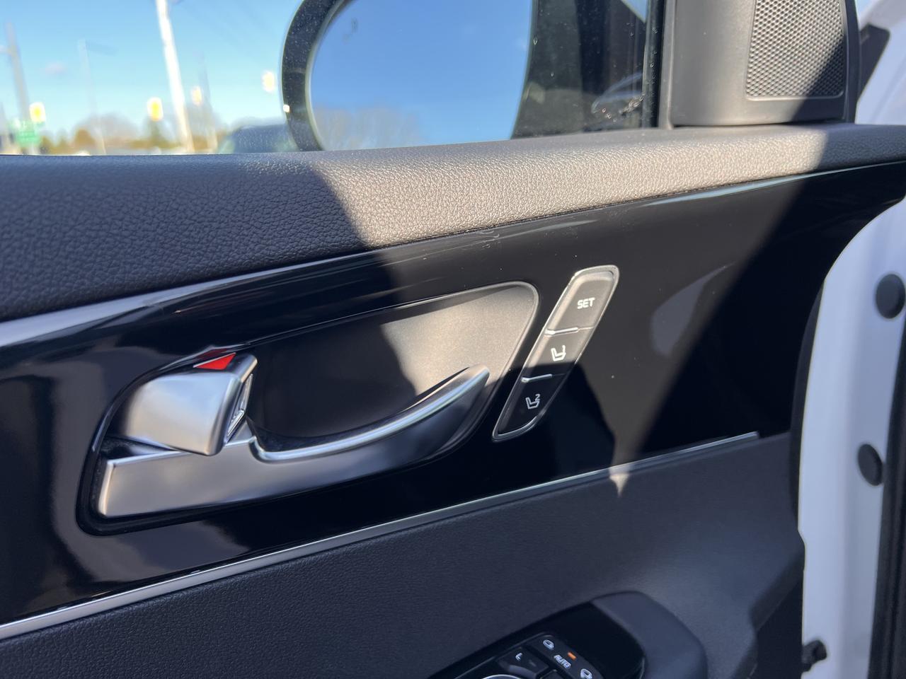 2017 Kia Sorento AWD 4dr SX V6 7-Seater Photo