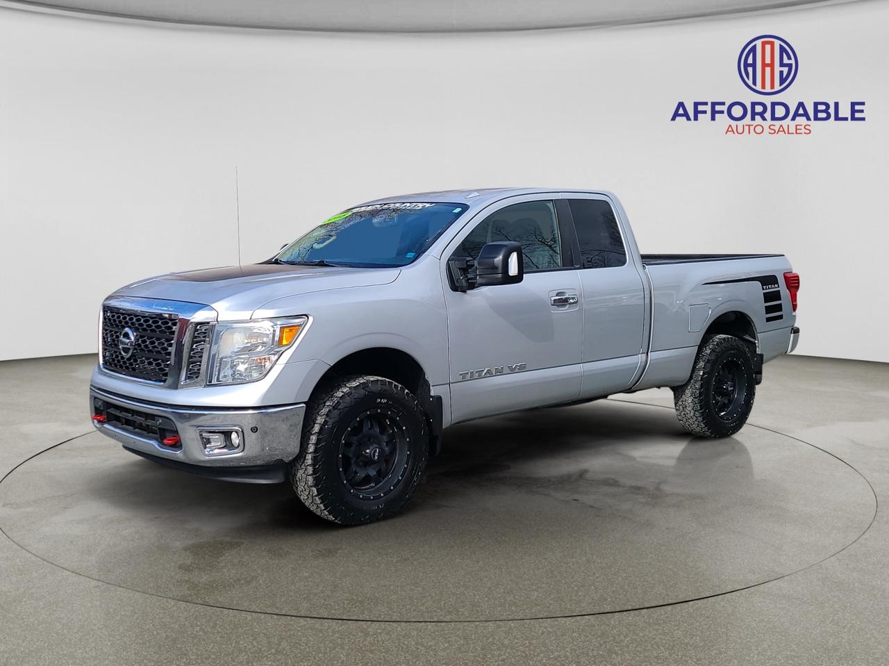 2018 Nissan Titan SV - Photo #1