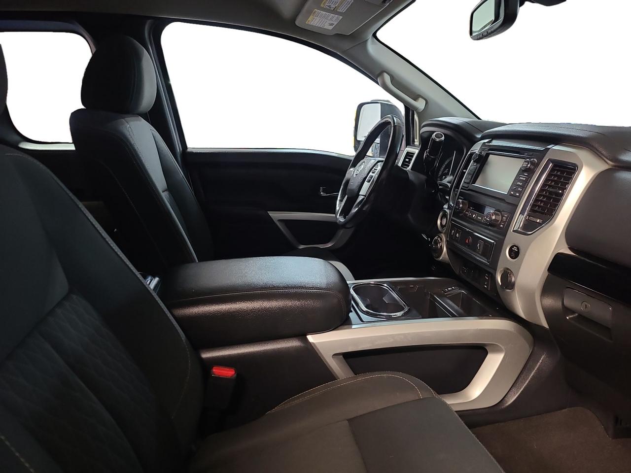 2018 Nissan Titan SV - Photo #16