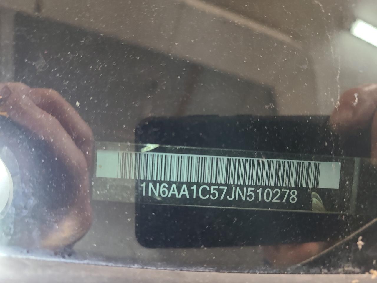 2018 Nissan Titan SV - Photo #21