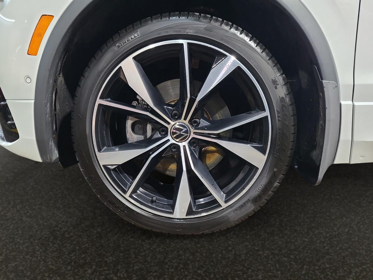 2022 Volkswagen Tiguan Highline R-line - Photo #9