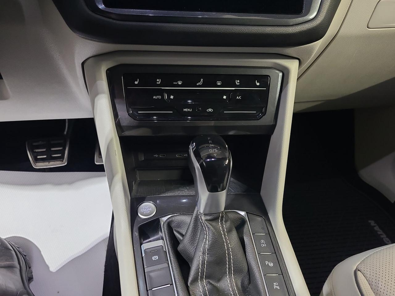 2022 Volkswagen Tiguan Highline R-line Photo