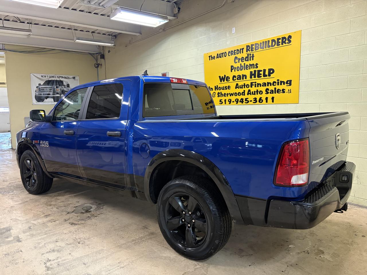 2018 RAM 1500 OUTDOORSMAN Photo3