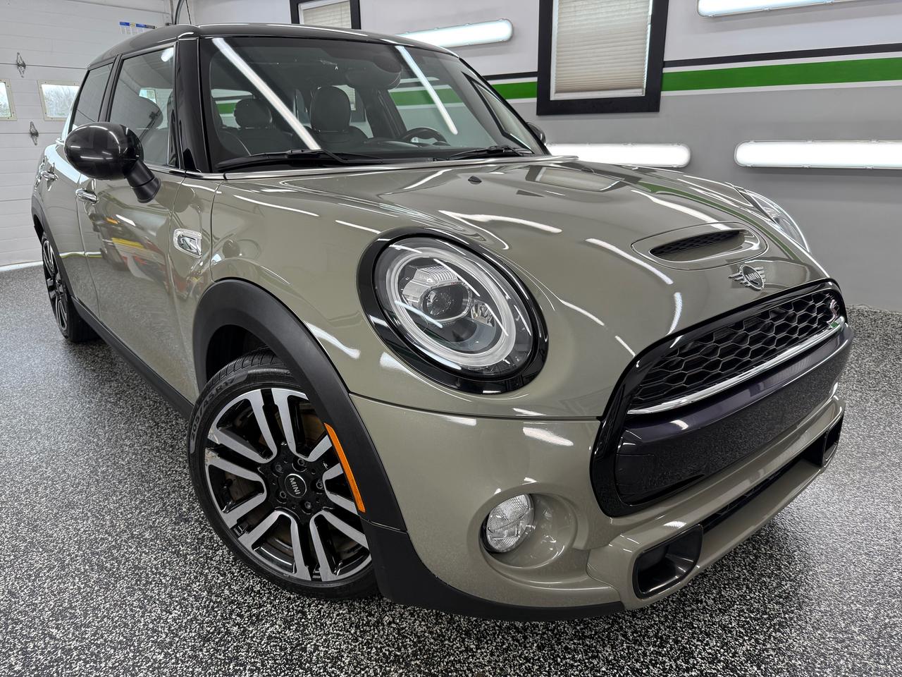 2019 MINI Cooper S Cooper S - Photo #1