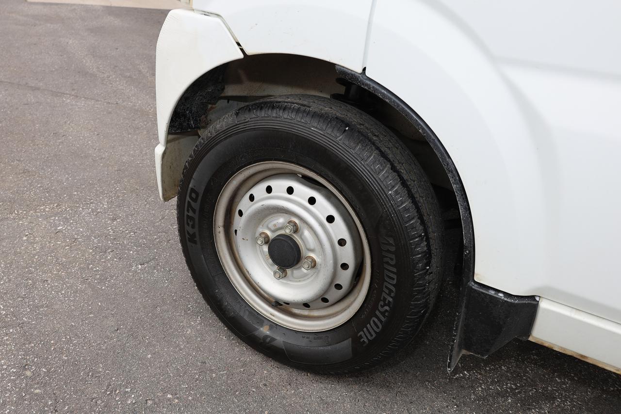 2007 Suzuki Carry 4WD 5-SPD MANUAL - LOW KMS|JDM IMPORT|KEI TRUCK Photo