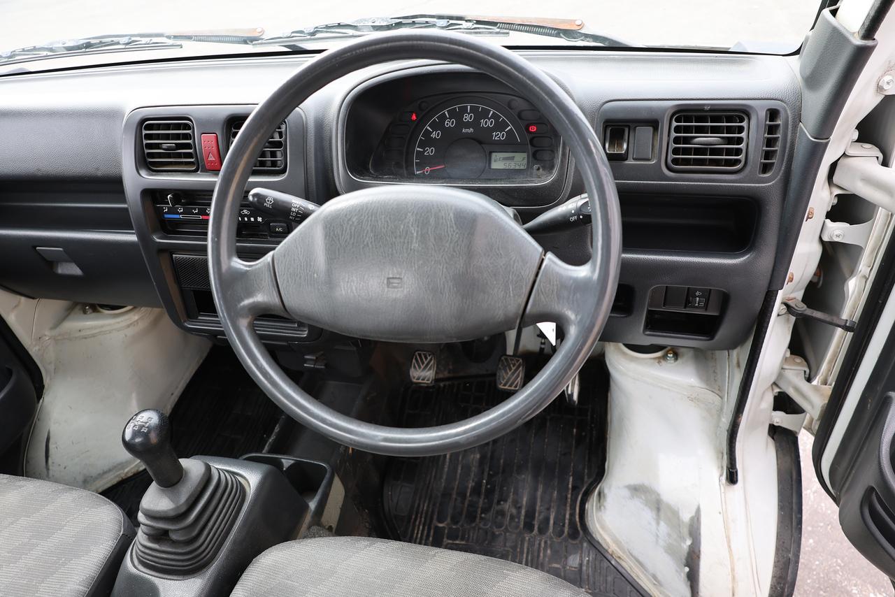 2007 Suzuki Carry 4WD 5-SPD MANUAL - LOW KMS|JDM IMPORT|KEI TRUCK Photo